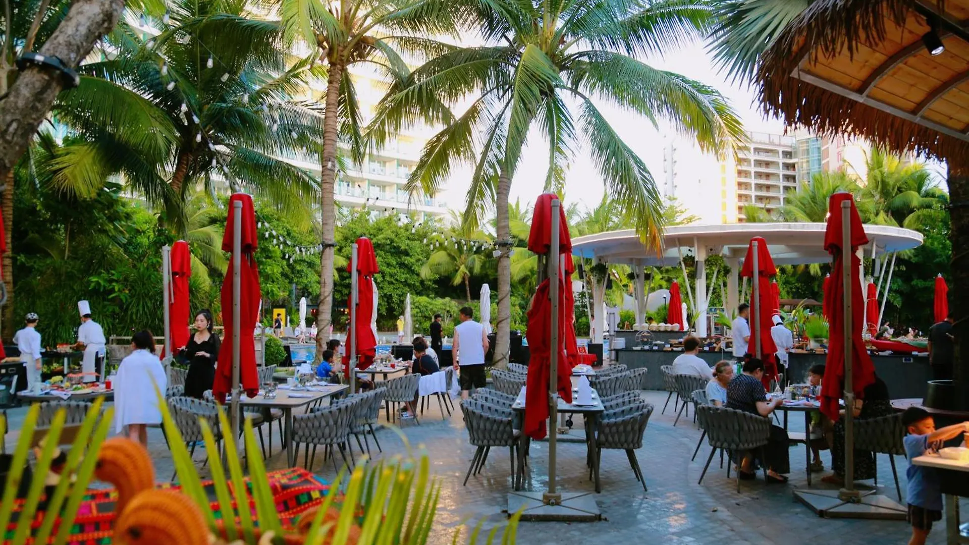 Отель Ramada Plaza By Wyndham Sanya Bay Китай