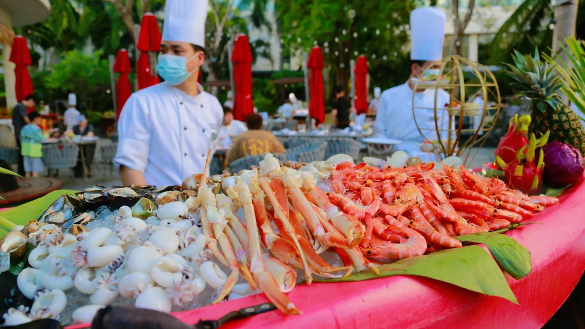 Отель Ramada Plaza By Wyndham Sanya Bay