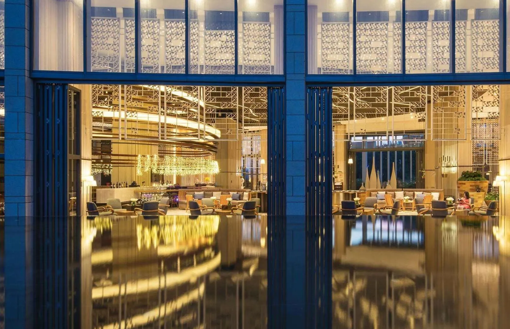 Отель Ramada Plaza By Wyndham Sanya Bay