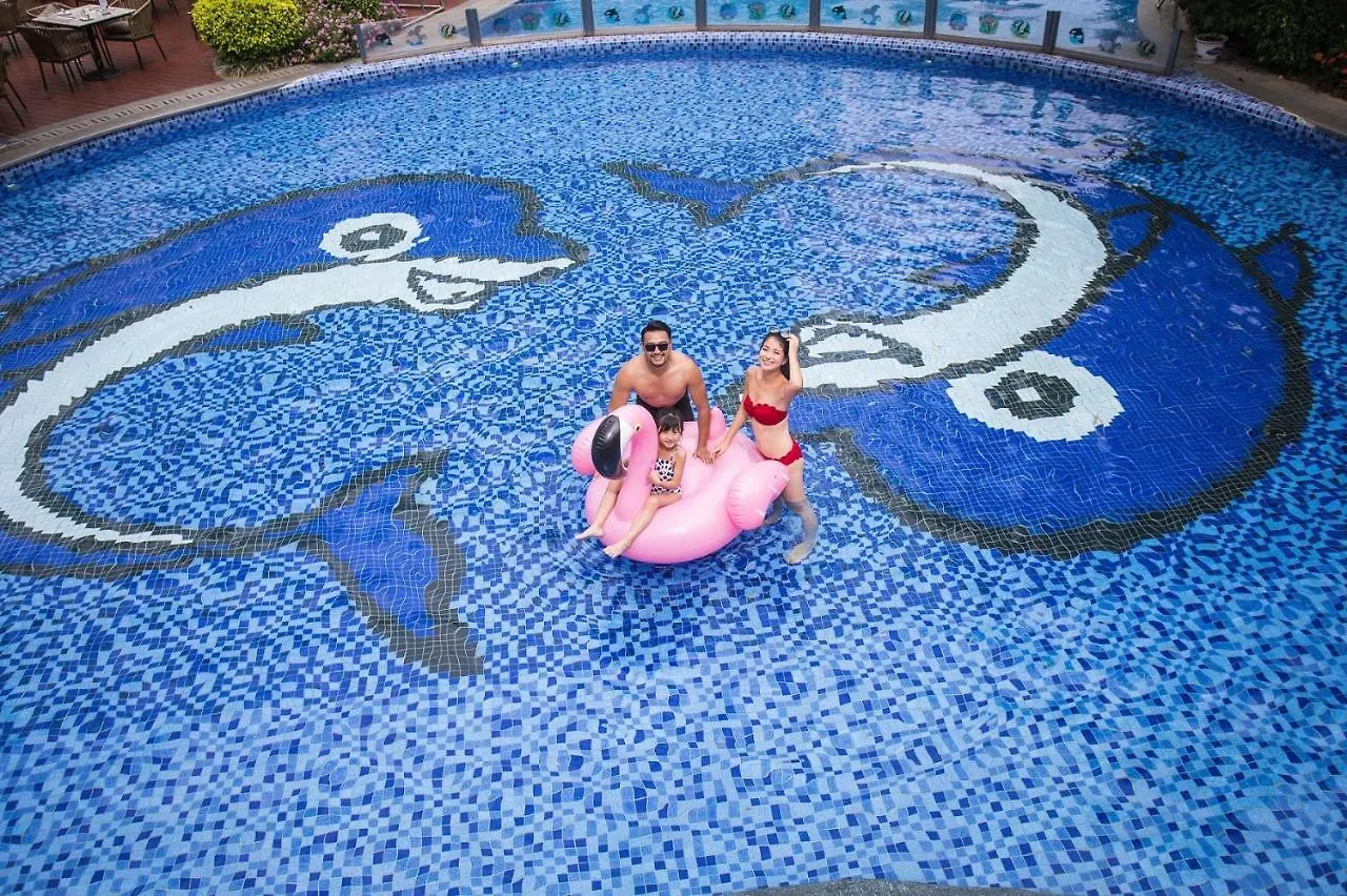 Отель Ramada Plaza By Wyndham Sanya Bay